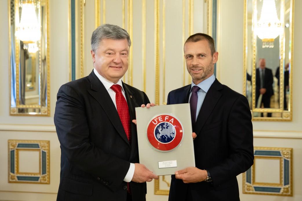 Президент Украины говорит, что поддерживает оба клуба-участника финала Лиги чемпионов УЕФА